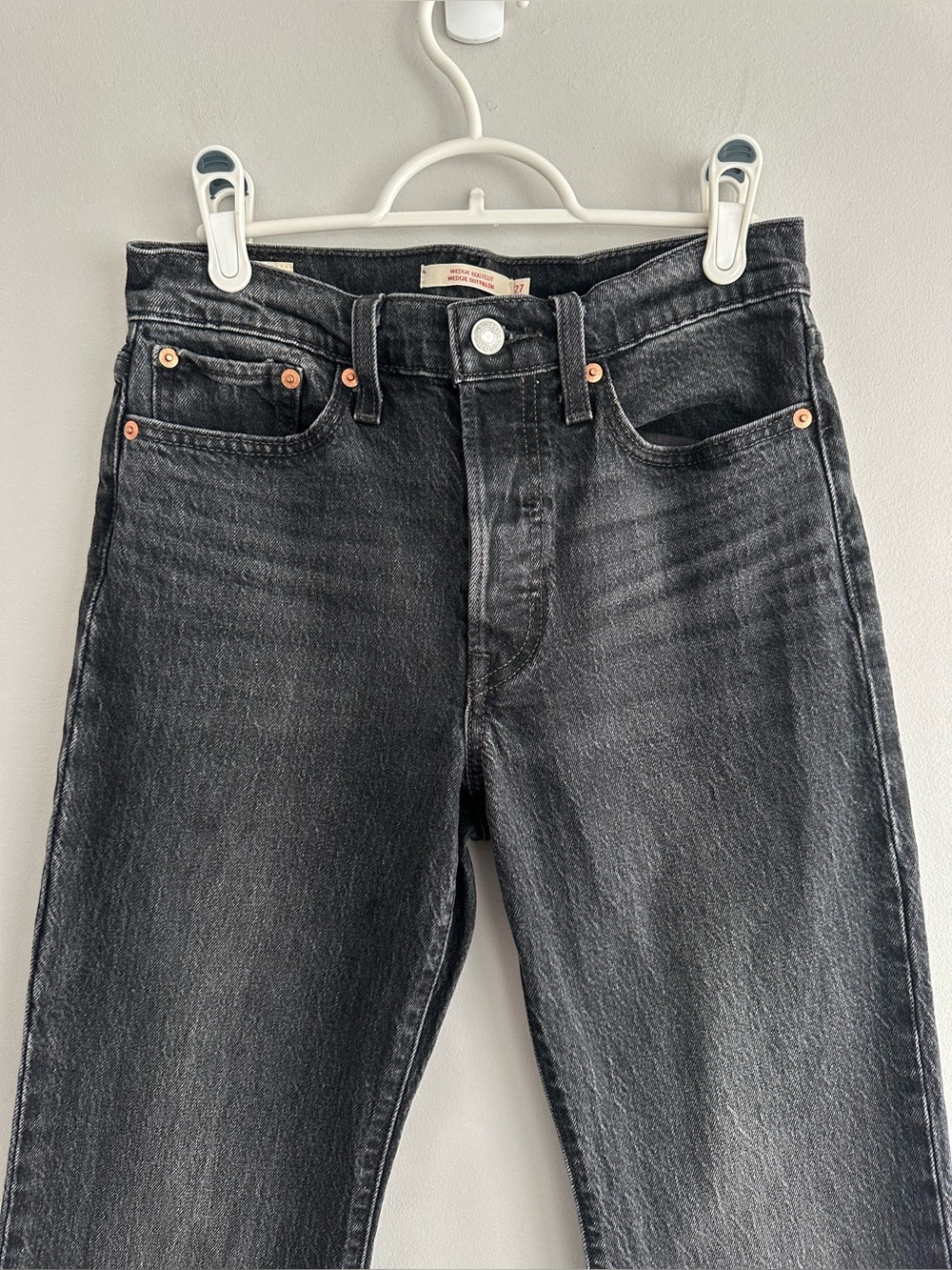 Levi's Women's Black Washed Boot Cut Wedgie 27x30 Jeans - Picture 3 of 16